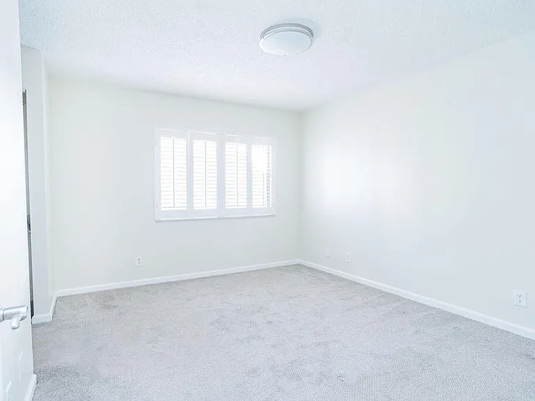 950 S Kanner Hwy #Townhouse 124 — Photo 15