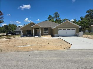 1 Chrysanthemum Ct, Homosassa, FL 34446