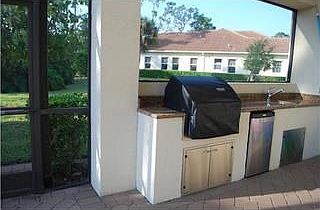 SUMMER KITCHEN