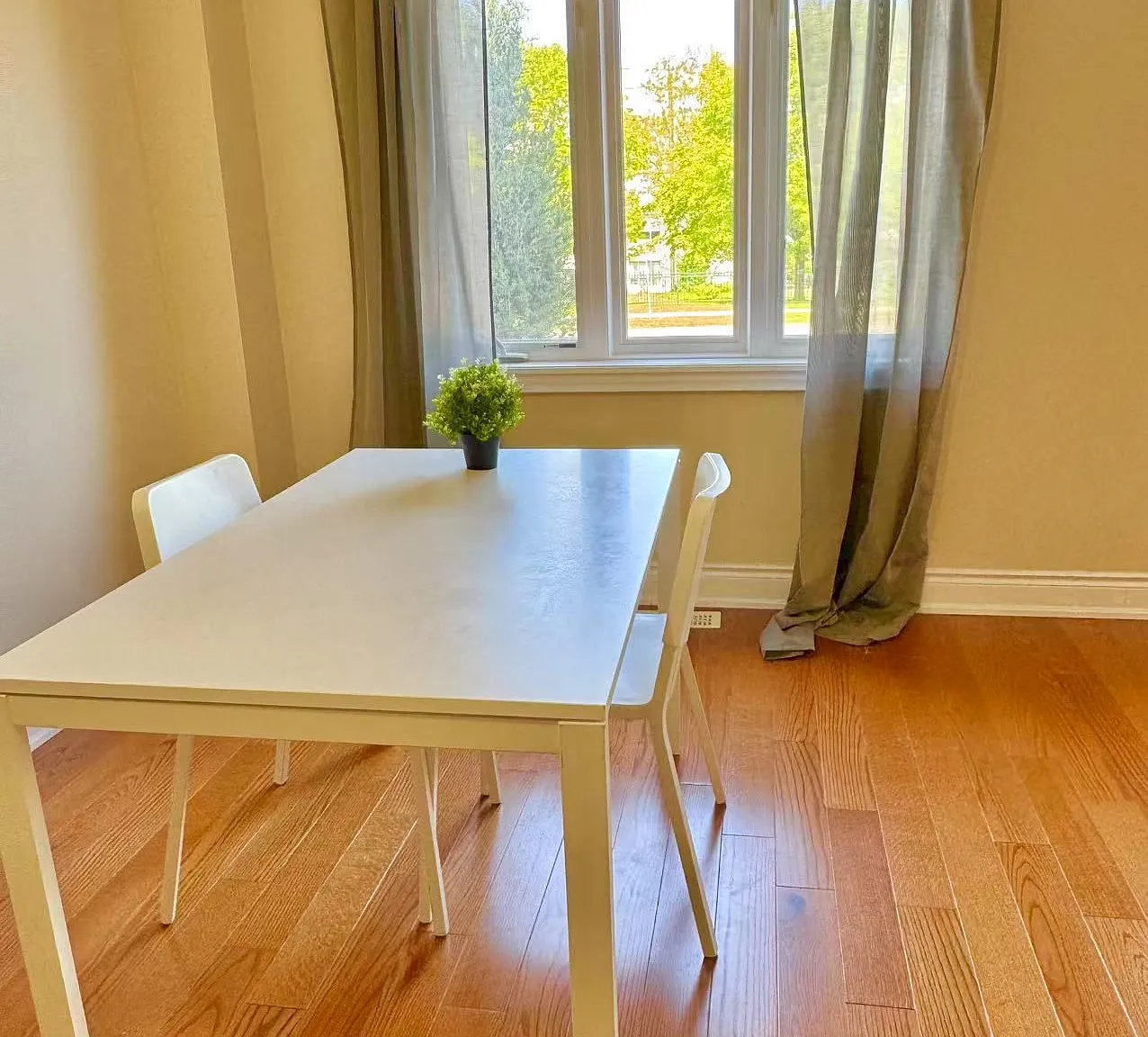 3 bed, $2,550 — Photo 3