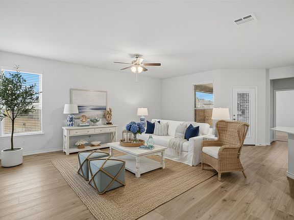 3rd image of 605 Florence Way