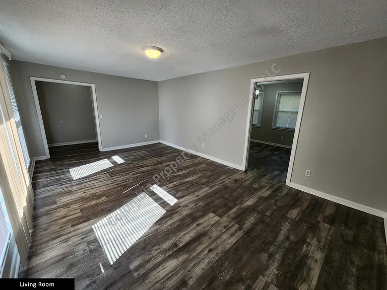 3417 Truman St — Photo 17