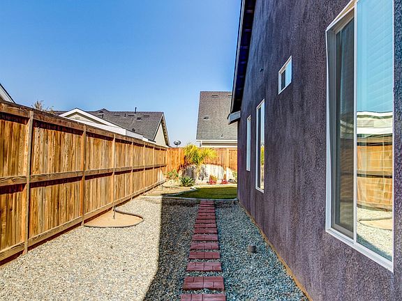 5th image of 9512 Mountain Aspen Ln