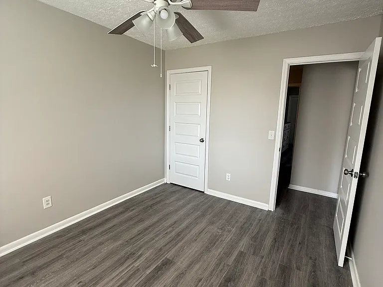 6221 Hibiscus Ave — Photo 9