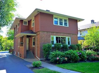 205 N Delaplaine Rd, Riverside, IL 60546