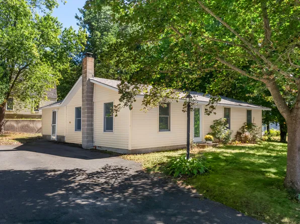 12 Wadleigh Lane, South Berwick, ME 03908