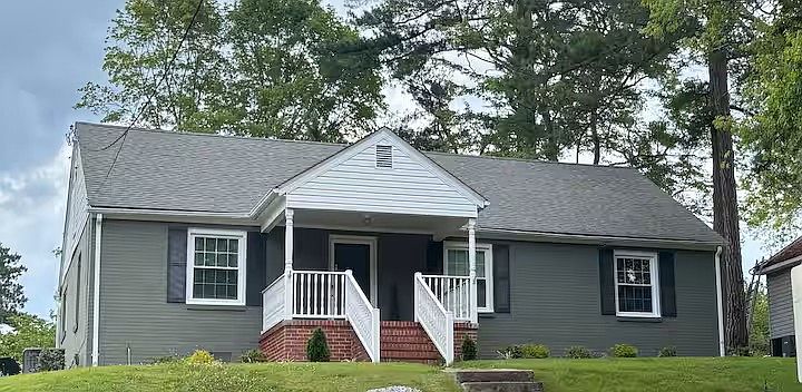 1st image of 402 Rose Hill Ave