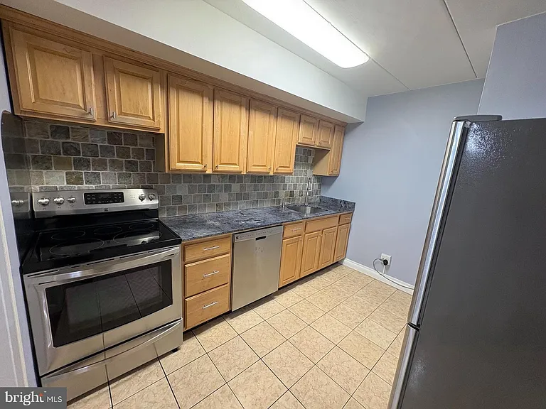 1575 W Street Rd #812 — Photo 12