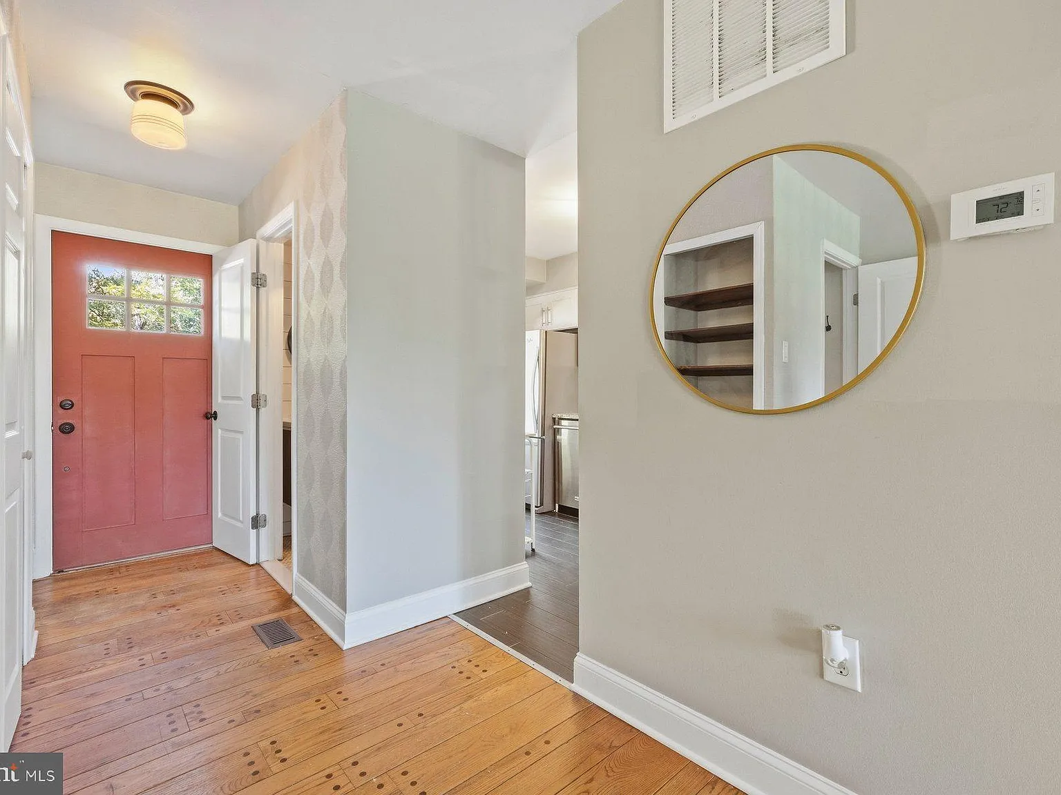 2 bed, 1.5 bath, 1560 sqft, $2,250 — Photo 2