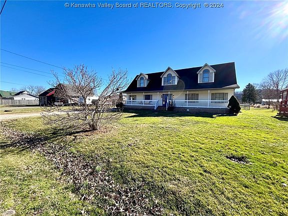 4th image of 242 Ivywood St