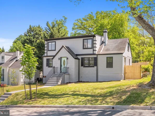 7001 Aspen Ave, Takoma Park, MD 20912