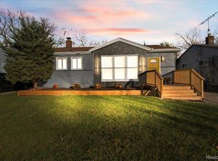 19326 Woodbine St, Detroit, MI 48219