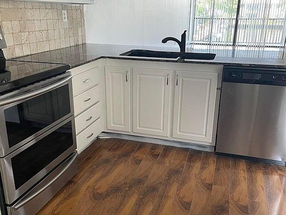 4th image of 6 Royal Palm Wy #209