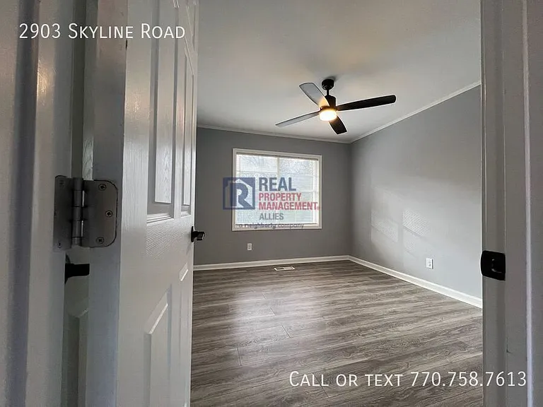 2903 Skyline Dr — Photo 8
