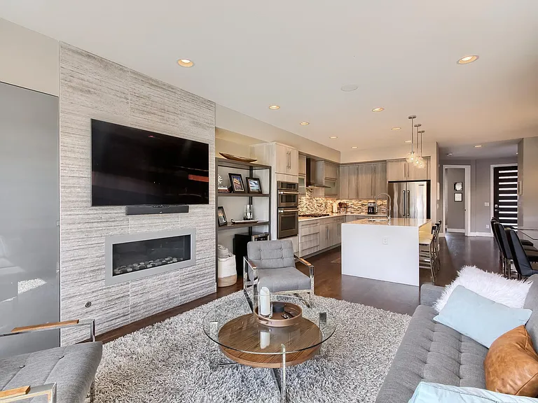 1448 S Pearl St — Photo 13