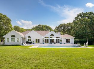 5 Old Fields Ln, East Quogue, NY 11959