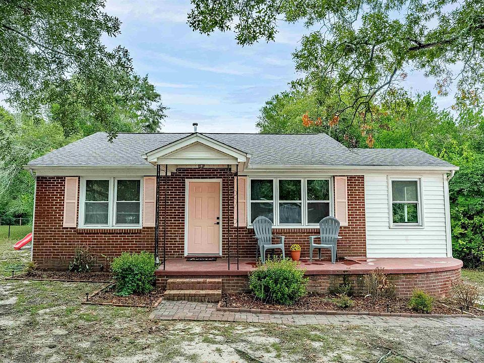 1st image of 315 Denham Ave