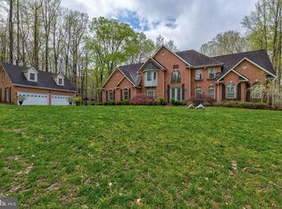 5726 Courtney Dr, Lothian, MD 20711
