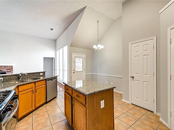 4th image of 2705 Granite Ave