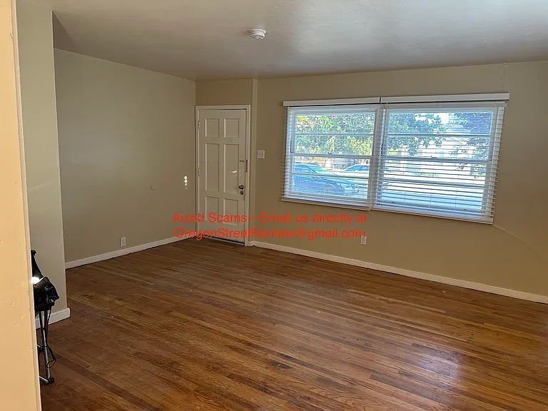 28 Oregon St — Photo 4