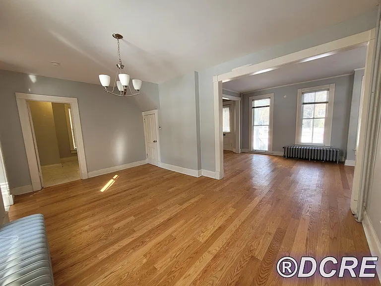 822 Michigan Ave — Photo 9