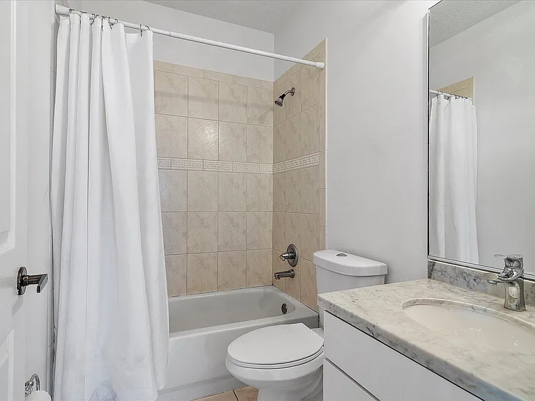2013 Harbor View Cir — Photo 35