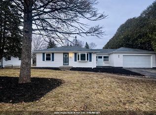 2940 N Oneida St, Appleton, WI 54911