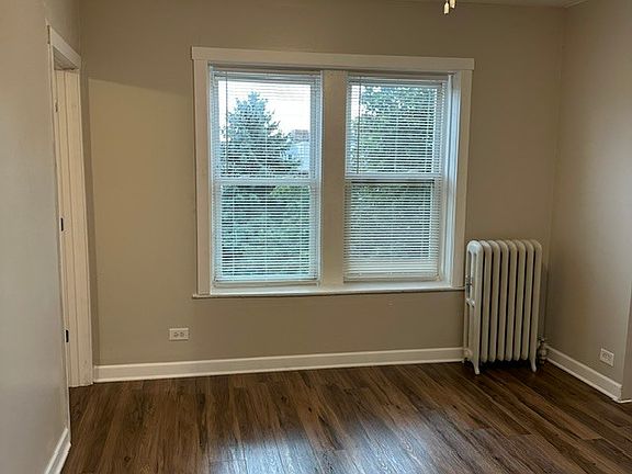 2nd image of 4058 W Dickens Ave #3D