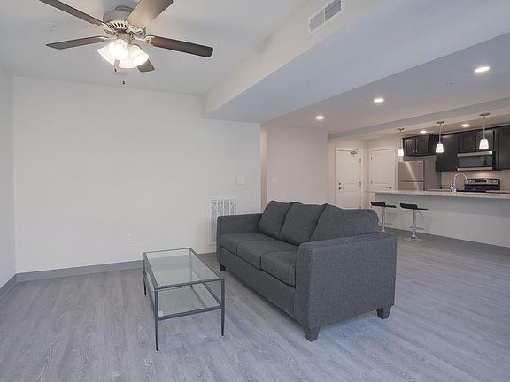 5th image of 408 W Green St #B1