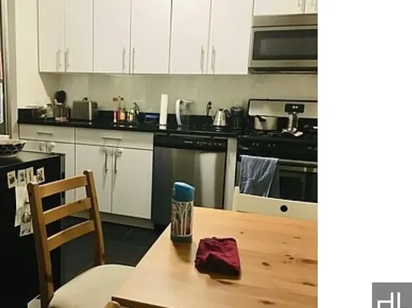 160 East Third Street image 10 of 21