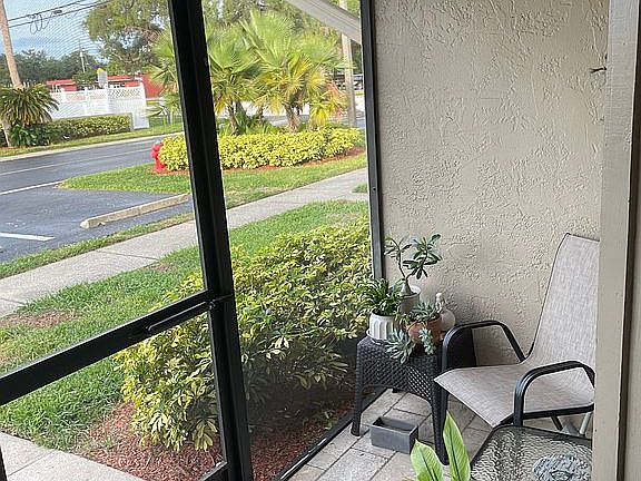 4th image of 2131 Ridge Rd S APT 2