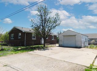 137 Elmridge Pl, Creve Coeur, IL