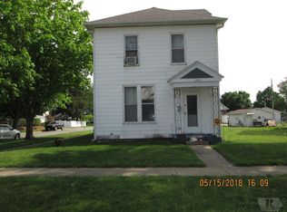 1302 Avenue D, Fort Madison, IA 52627