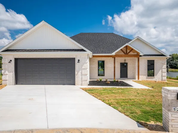 5213 Canter Ln, Jacksonville, AR 72076