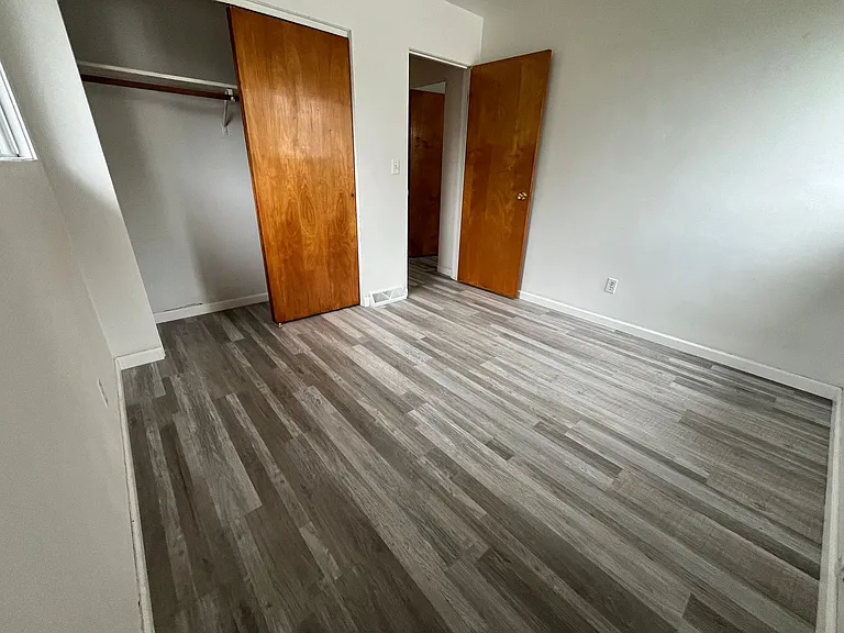 1236 Jackson St — Photo 9