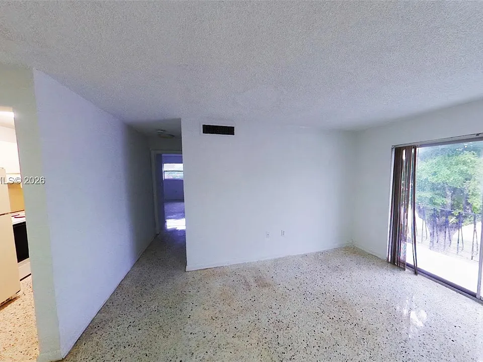 2712 W 10th Ave #7