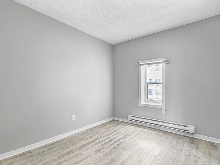 50 Bruyere St #5 — Photo 12