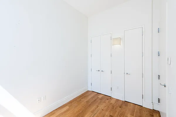 Rented by Nooklyn NYC LLC | media 66