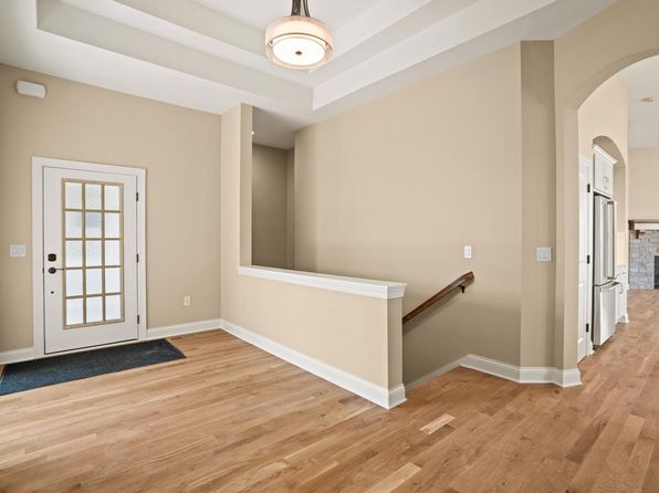 1527 Sandhill BOULEVARD #12D, Hartland, WI 53029