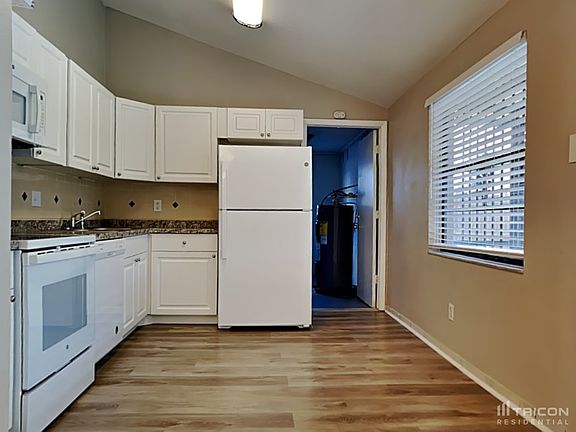 5th image of 9510 Putney Hill Ct