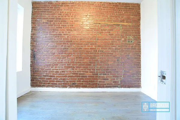 Rented by null | media 16