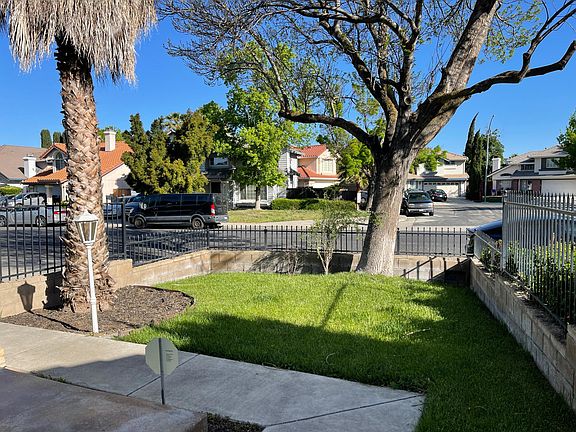 2nd image of 1856 Camellia Dr