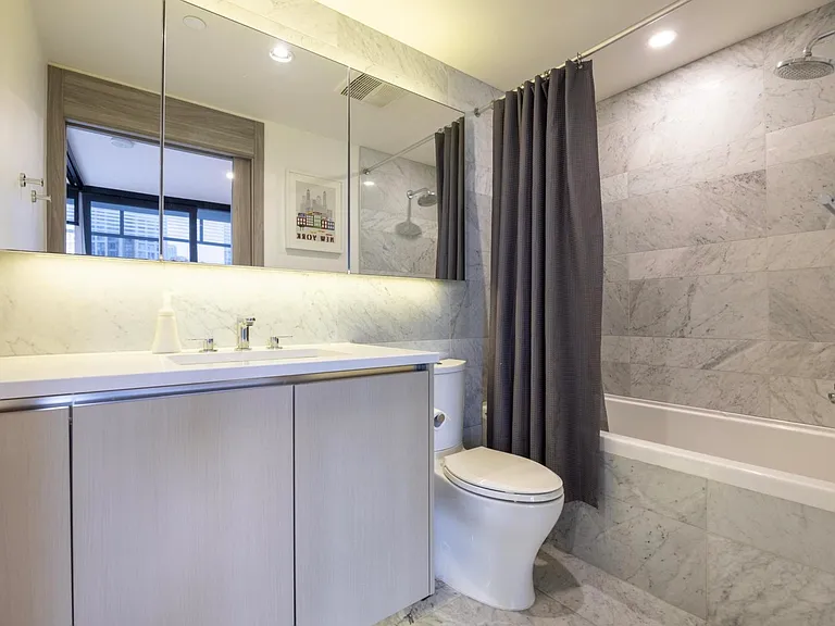 89 Nelson St #403 — Photo 16