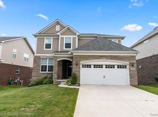 28049 Hummingdale Cir, Novi, MI 48377