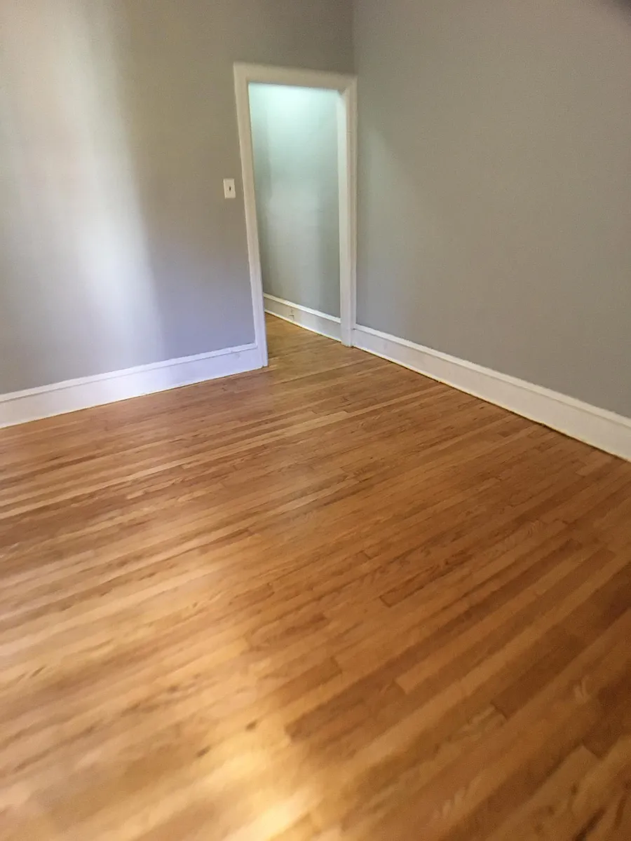 Building Photo - 403 S 40th St #2R