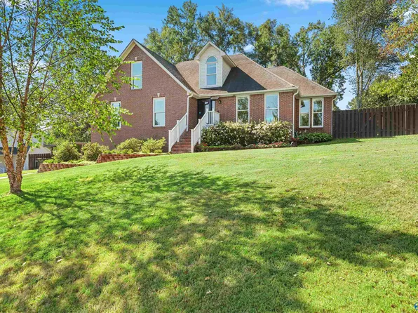 22900 Horseshoe Bnd, Athens, AL 35613