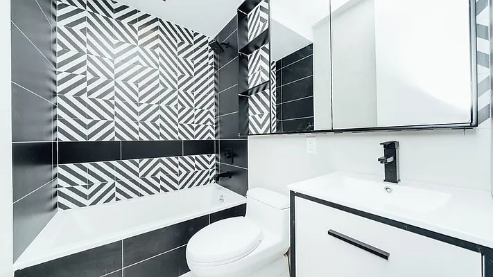 Rented by Nooklyn NYC LLC | media 7