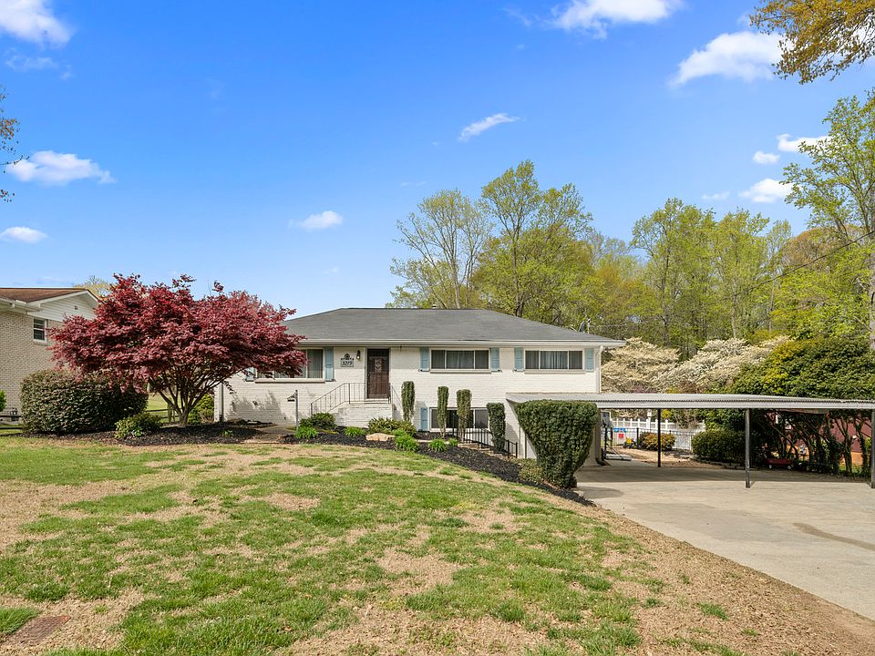 1st image of 3279 Vandiver Dr