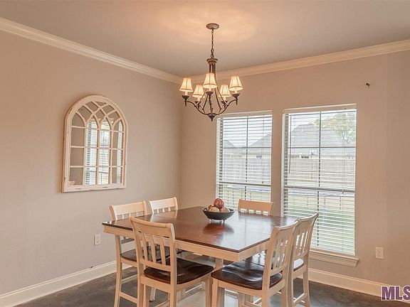 4th image of 9097 Willow Point Dr