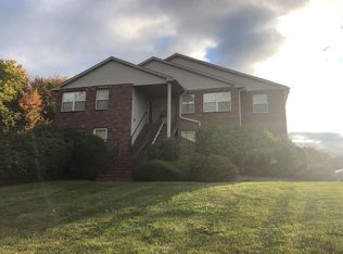 21 Rebecca Rd #1813, East Hanover, NJ 07936